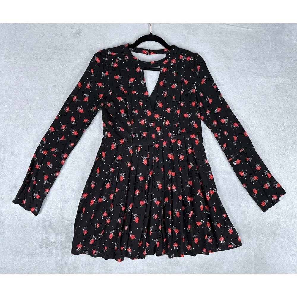 Free People NWT Tegan Keyhole‎ Mini Dress Size 0 Long-Sleeve Black Floral